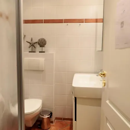 Erleben Sie Ihren Urlaub Im Zentral Gelegenen Apartmenthaus „strandburg Im Herzen Von Apartmán Westerland