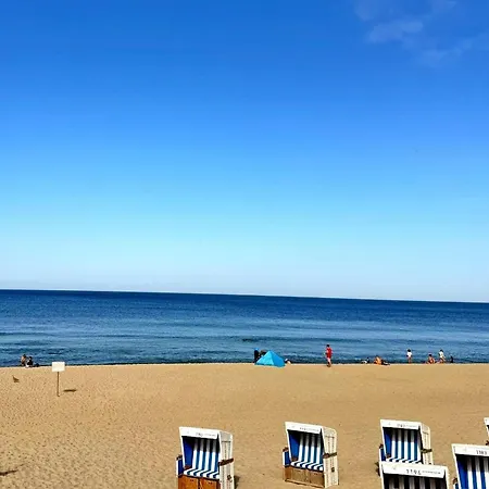 Erleben Sie Ihren Urlaub Im Zentral Gelegenen Apartmenthaus „strandburg Im Herzen Von Apartmán Westerland